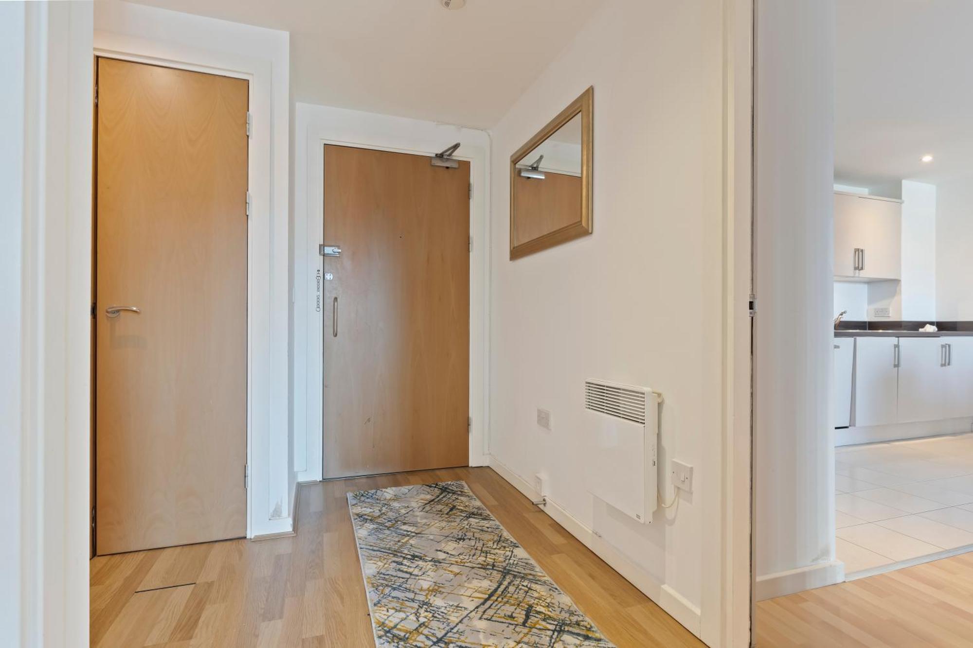 Spacious 2 Bedroom Apartment-City Centre - Free Parking- Sleeps 5 Бирмингем Экстерьер фото