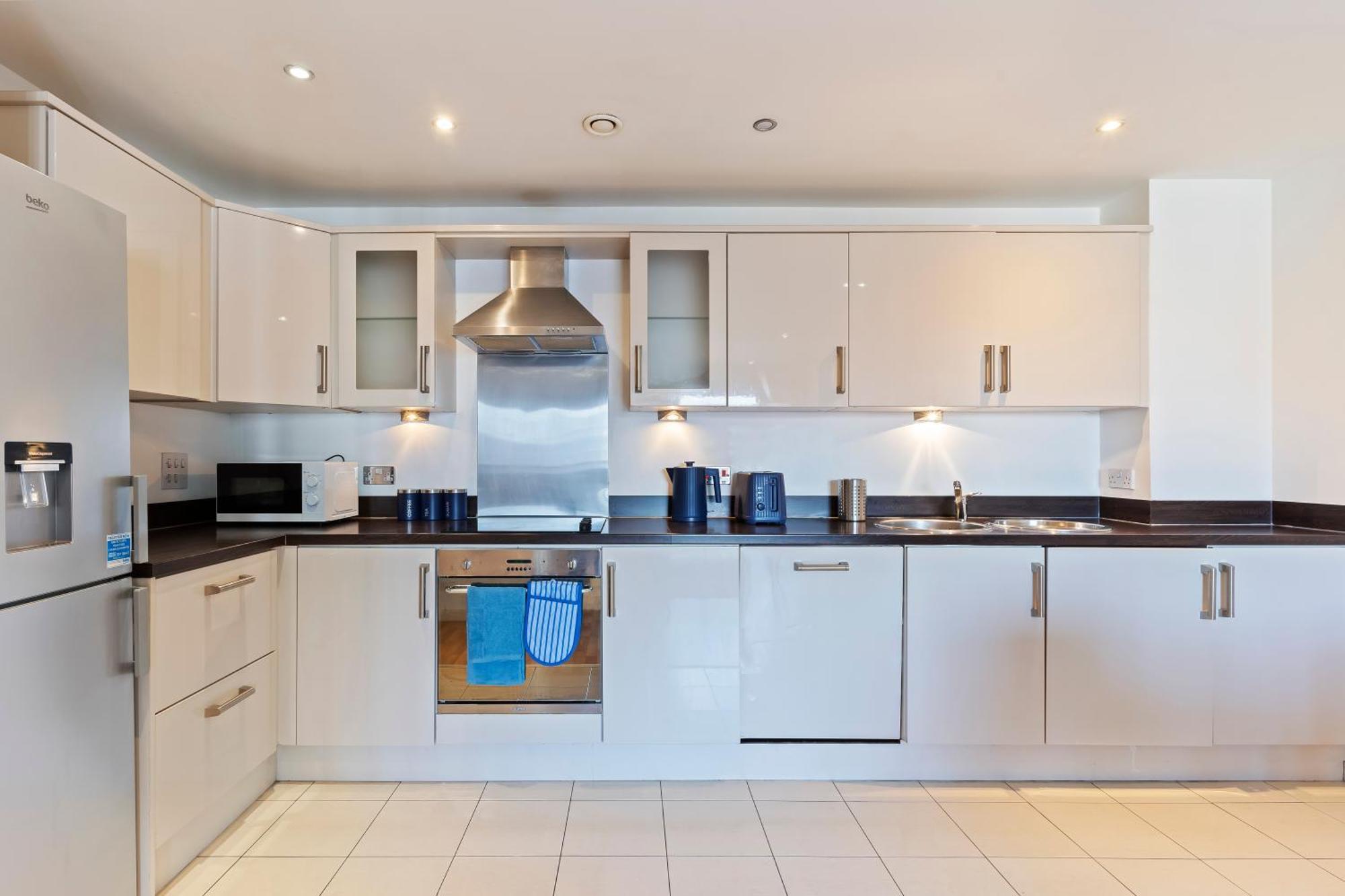 Spacious 2 Bedroom Apartment-City Centre - Free Parking- Sleeps 5 Бирмингем Экстерьер фото