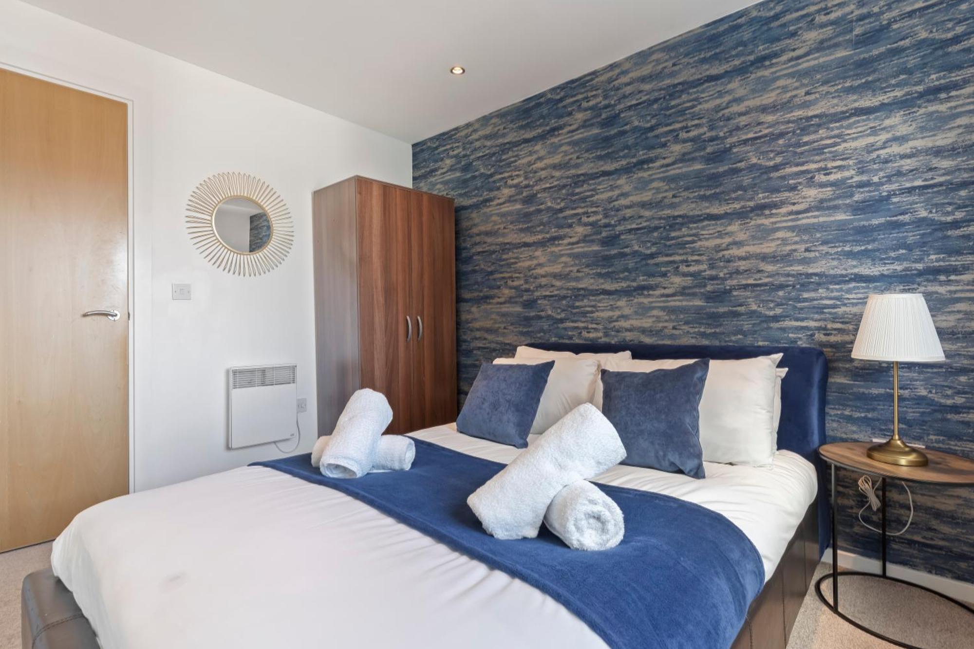 Spacious 2 Bedroom Apartment-City Centre - Free Parking- Sleeps 5 Бирмингем Экстерьер фото